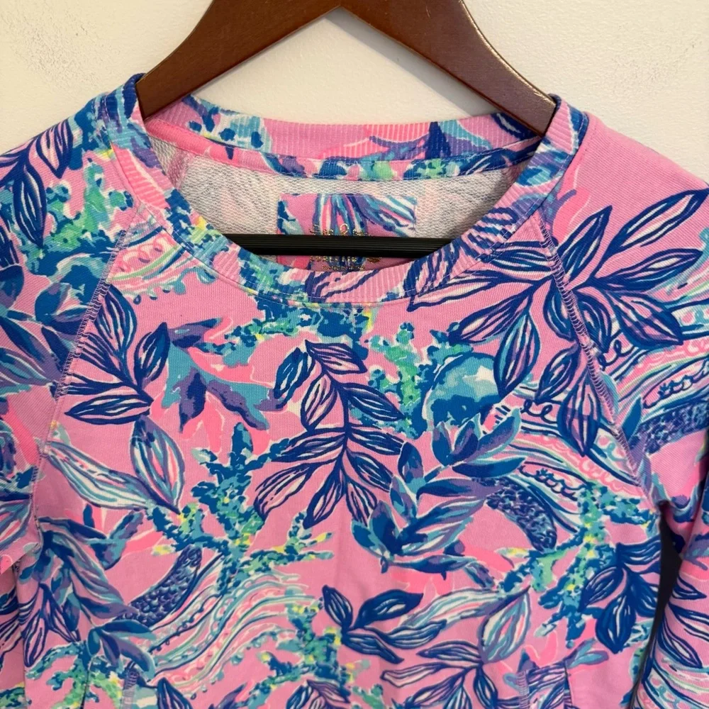 Lilly Pulitzer Luxletic Beach Comber Pullover Size Extra Small - Picture 3 of 7